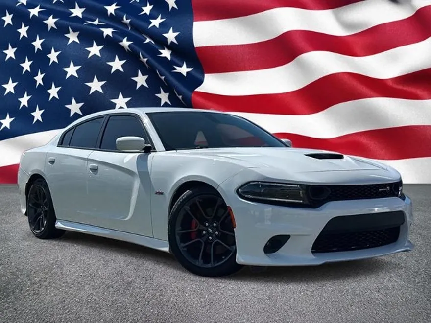 2022 Dodge Charger R/T Scat Pack photo 1