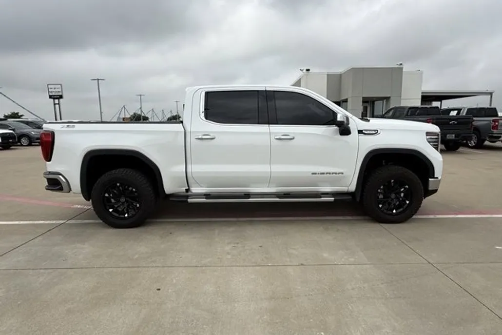 2024 Gmc Sierra 1500 SLT photo 1