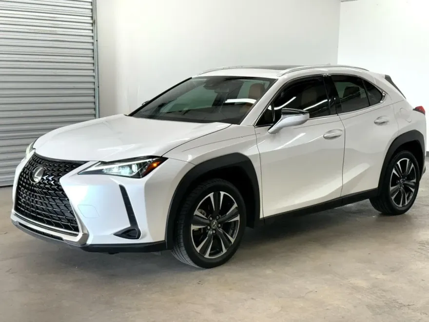 2019 Lexus UX 200 F SPORT photo 1