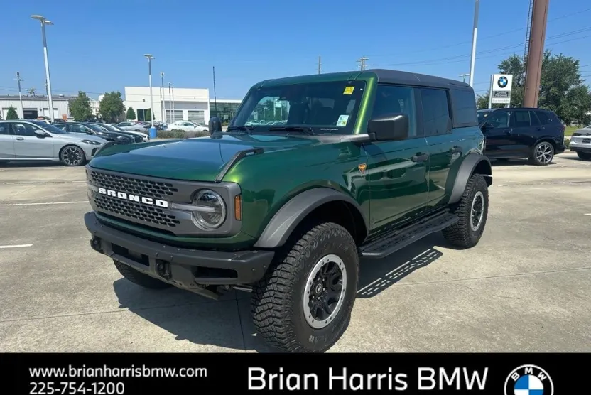 2024 Ford Bronco Badlands photo 1