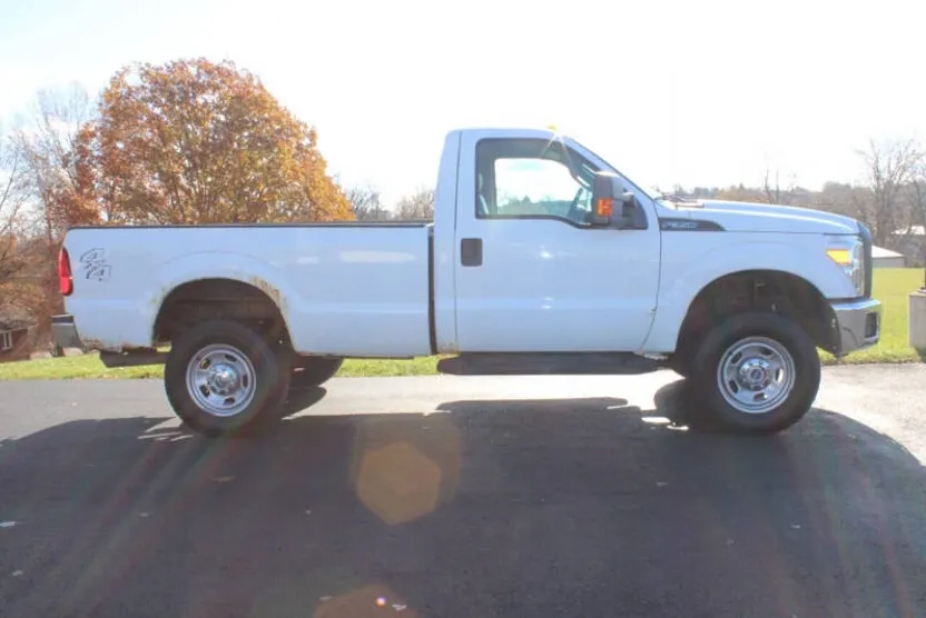 2015 Ford F-350 XL photo 1
