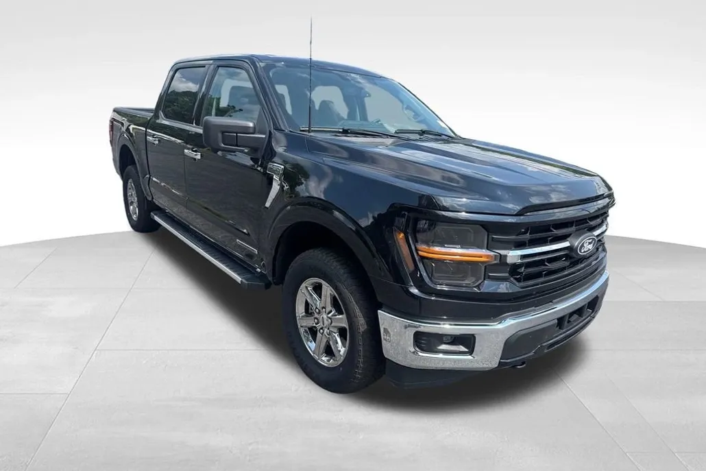 2024 Ford F-150 XLT photo 1