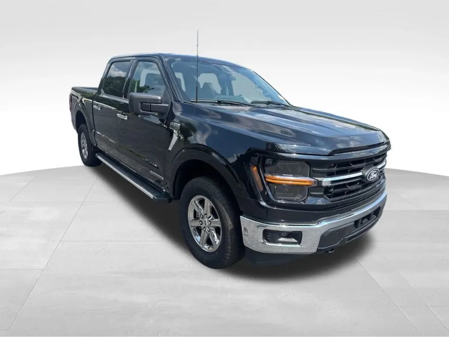 2024 Ford F-150 XLT photo 1