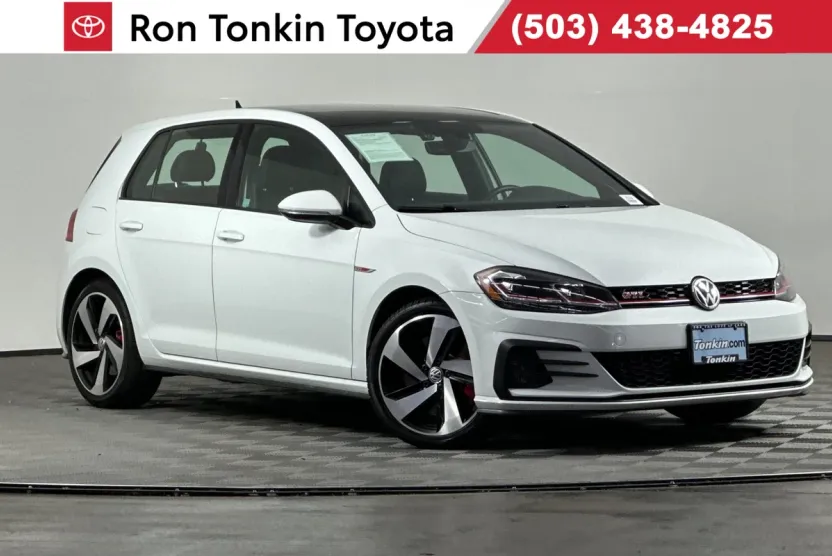 2019 Volkswagen Golf GTI SE photo 1
