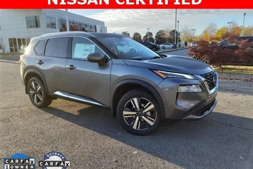 2023 Nissan Rogue SL photo 1