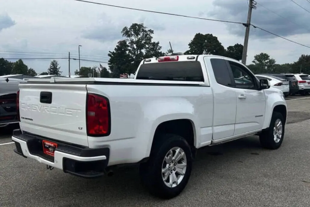 2022 Chevrolet Colorado LT photo 1
