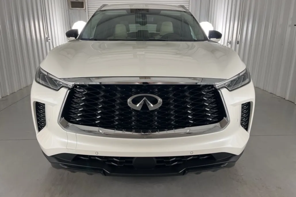 2025 Infiniti QX60 Luxe photo 1