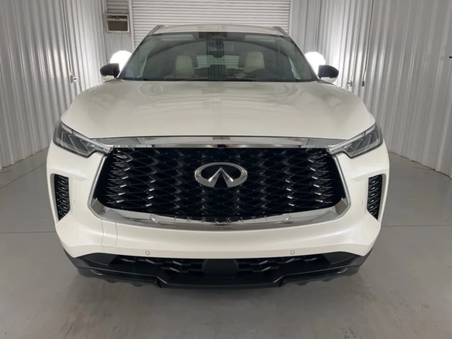 2025 Infiniti QX60 Luxe photo 1