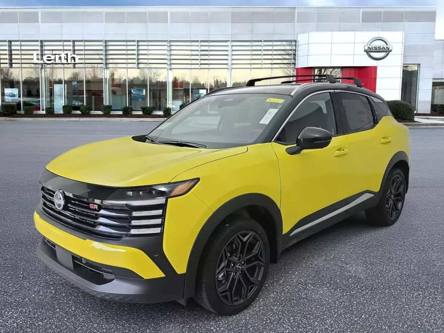 2026 Nissan Kicks SR photo 1