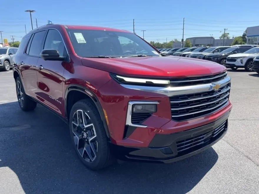 2026 Chevrolet Traverse High Country photo 1