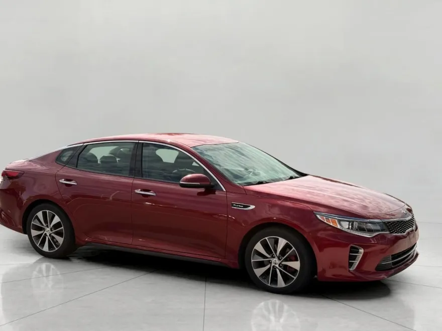 2016 Kia Optima SX Turbo photo 1