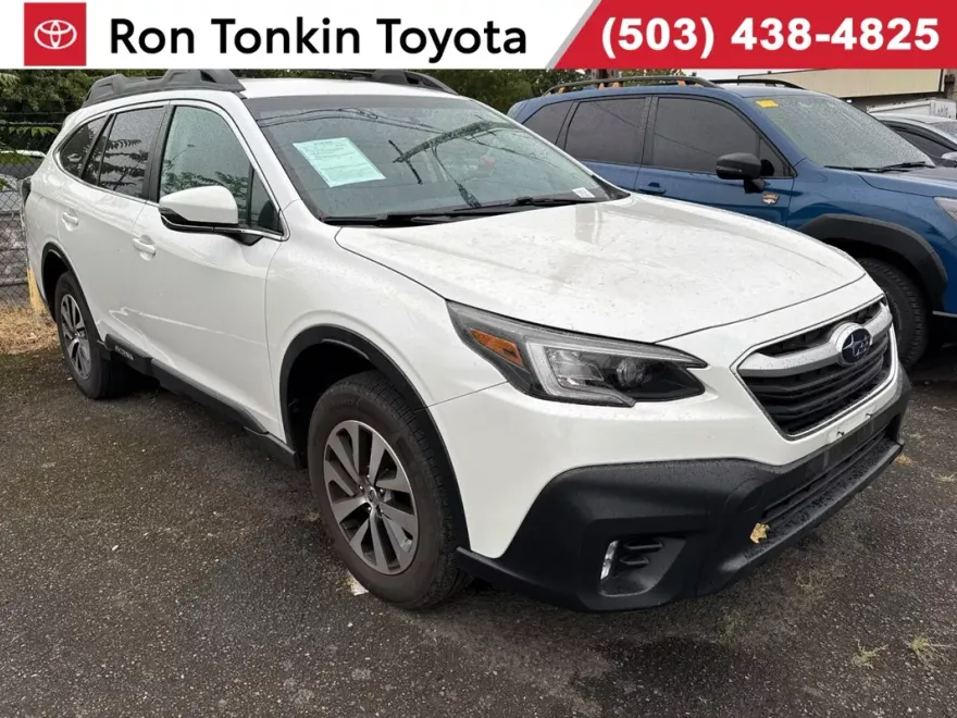 2022 Subaru Outback Premium photo 1
