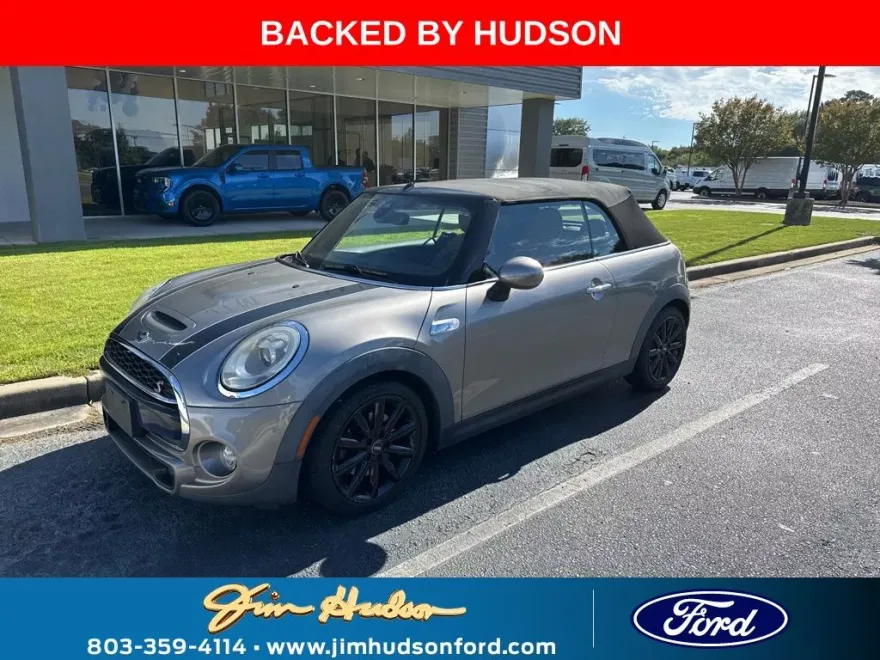2016 Mini Cooper Convertible S photo 1