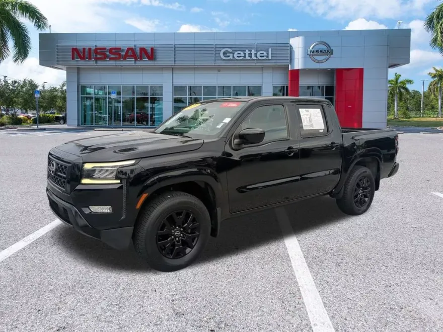 2023 Nissan Frontier SV photo 1