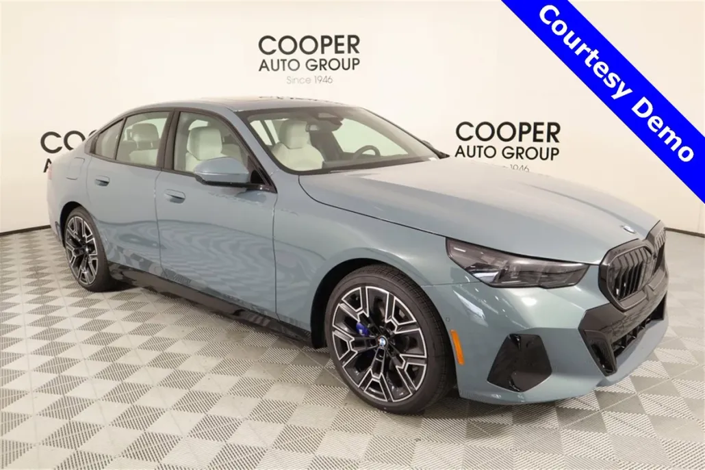 2025 Bmw 530i photo 1