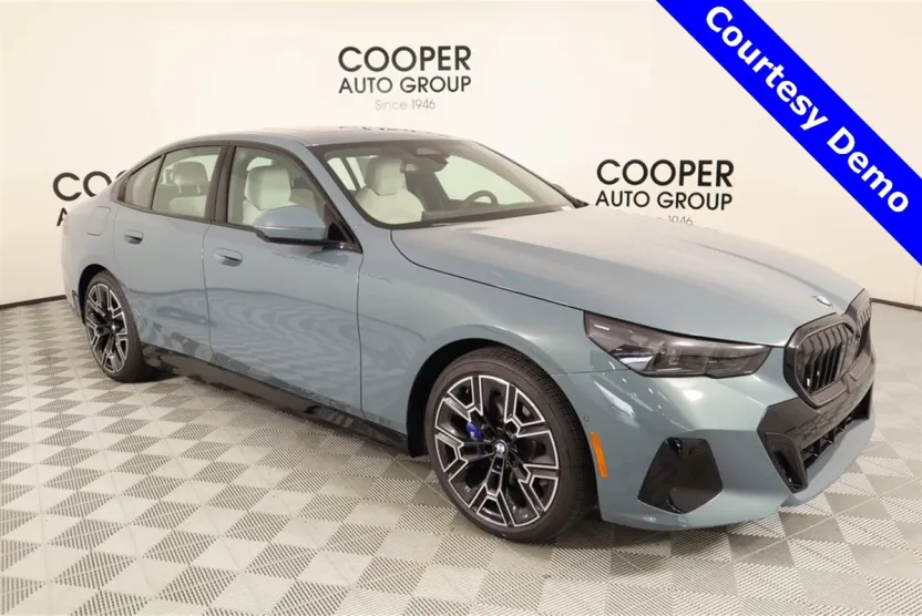 2025 Bmw 530i photo 1