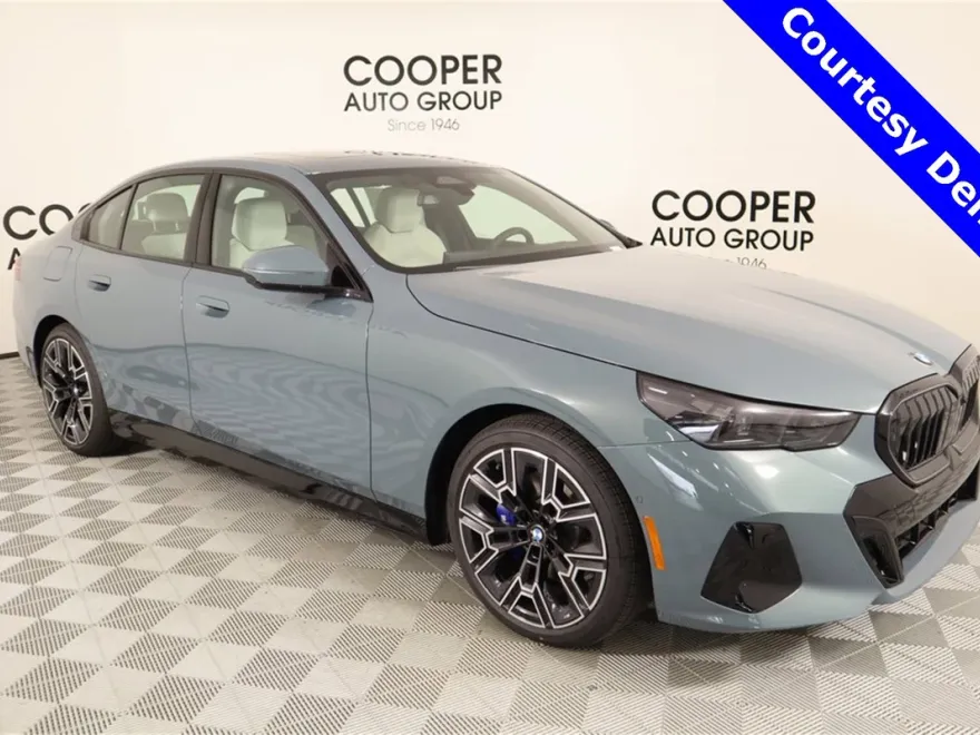 2025 Bmw 530i photo 1