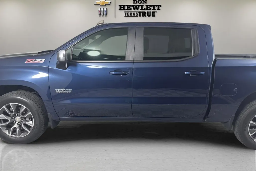 2020 Chevrolet Silverado 1500 LT photo 1