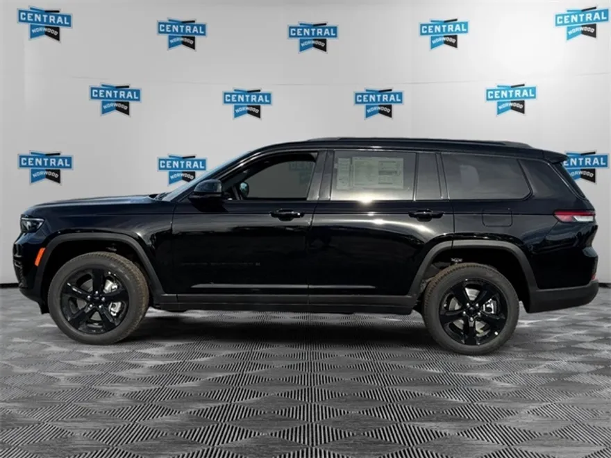 2025 Jeep Grand Cherokee Limited photo 1
