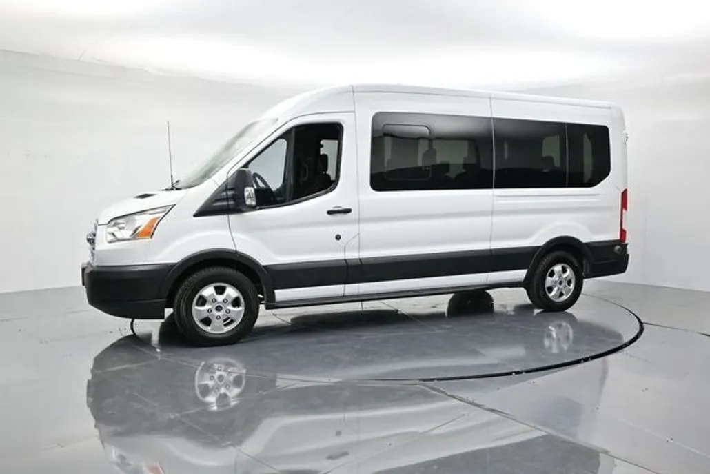 2019 Ford Transit photo 1
