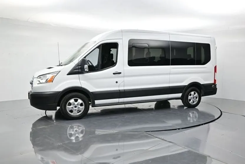2019 Ford Transit photo 1