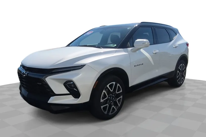 2023 Chevrolet Blazer RS photo 1