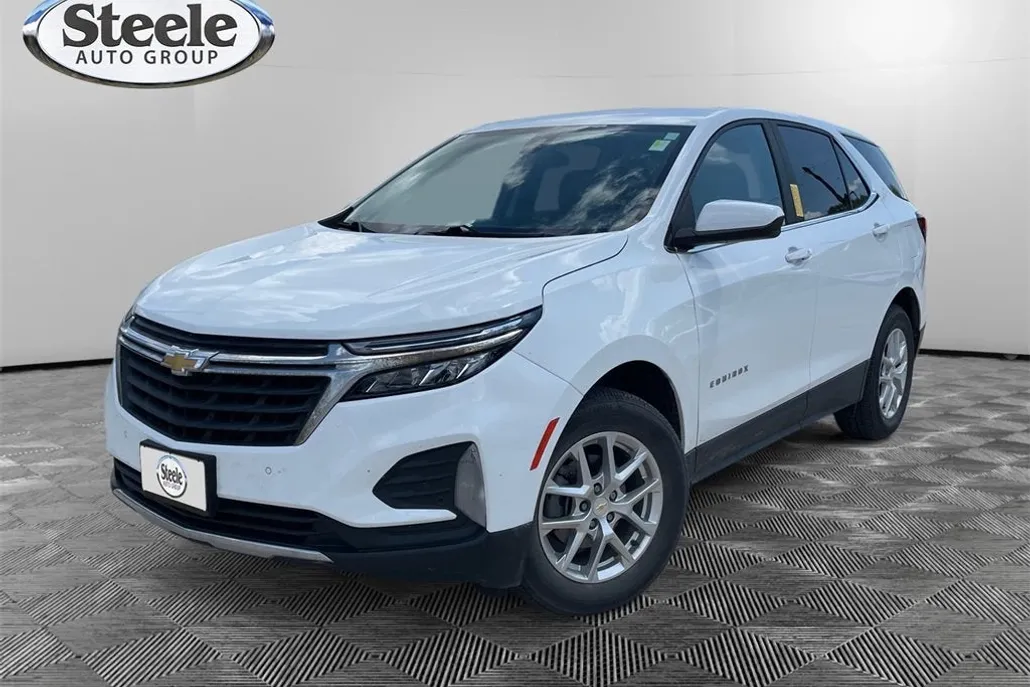 2022 Chevrolet Equinox LT photo 1