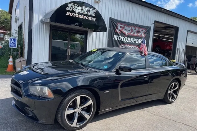 2013 Dodge Charger R/T photo 1