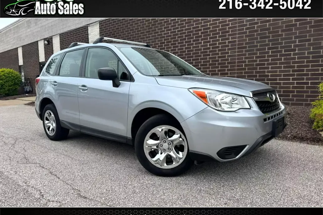 2014 Subaru Forester 2.5i photo 1