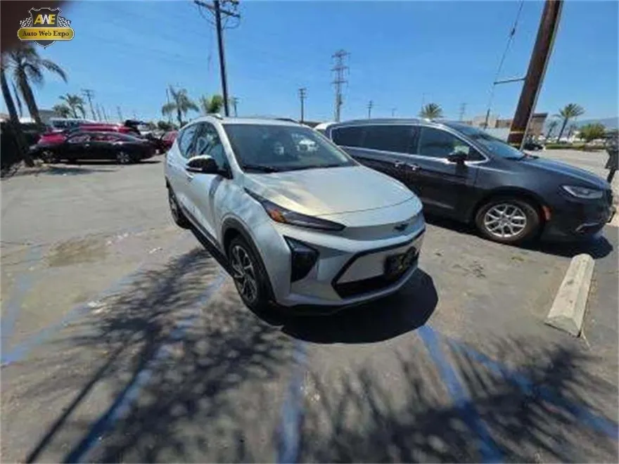 2022 Chevrolet Bolt EUV Premier photo 1