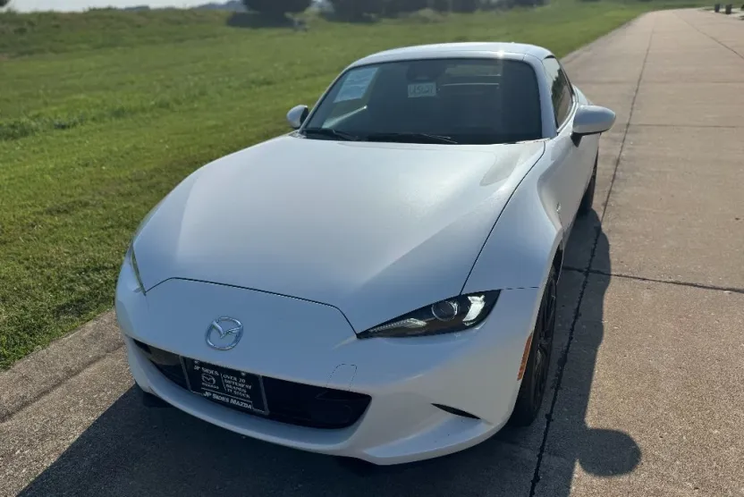 2024 Mazda MX-5 Miata Miata RF Grand Touring photo 1