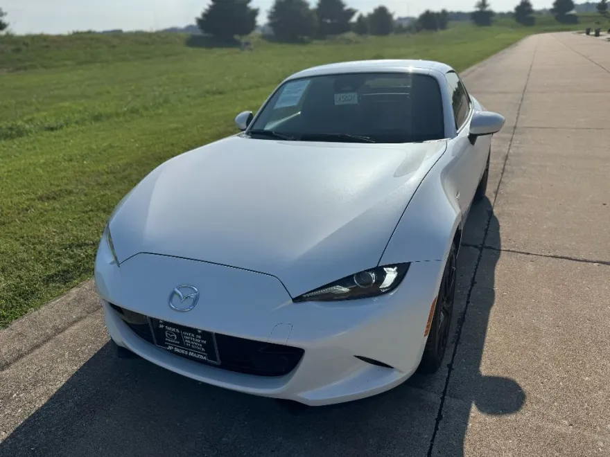 2024 Mazda MX-5 Miata Miata RF Grand Touring photo 1