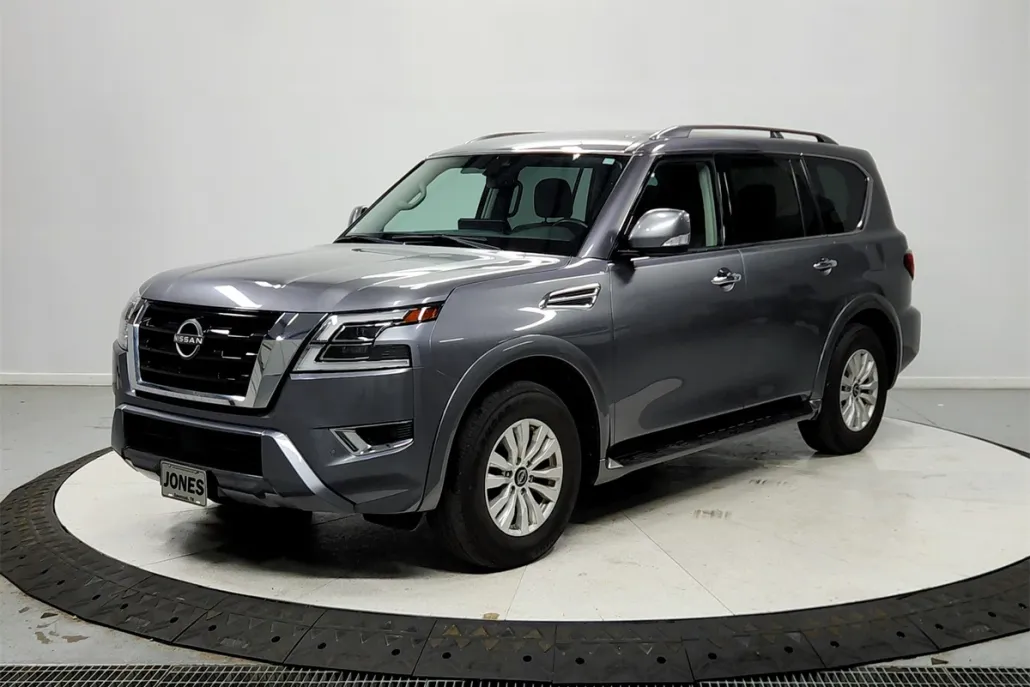 2023 Nissan Armada SV photo 1