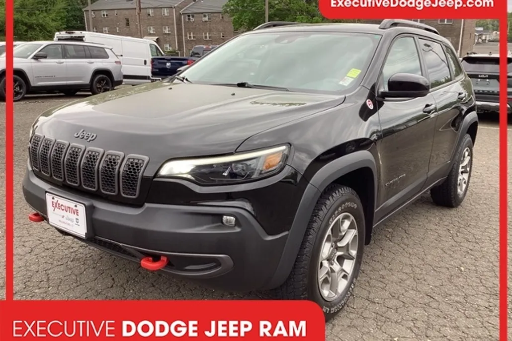 2022 Jeep Cherokee Trailhawk photo 1