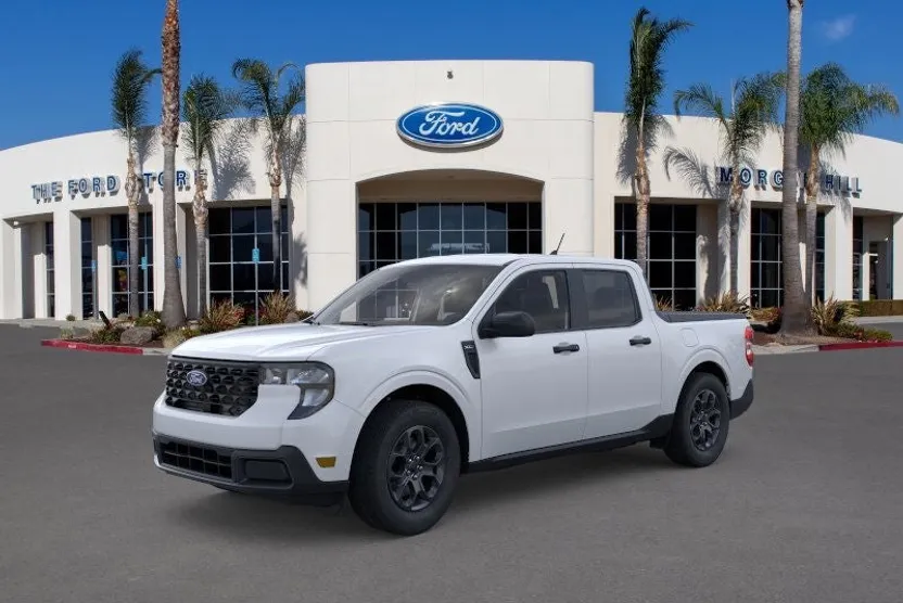 2025 Ford Maverick XLT photo 1