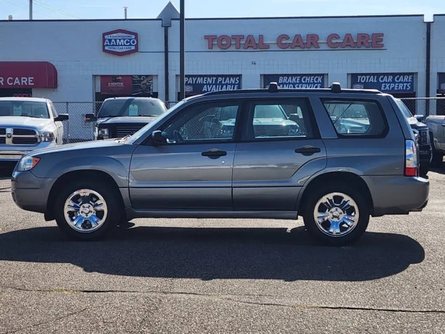 2006 Subaru Forester X photo 1