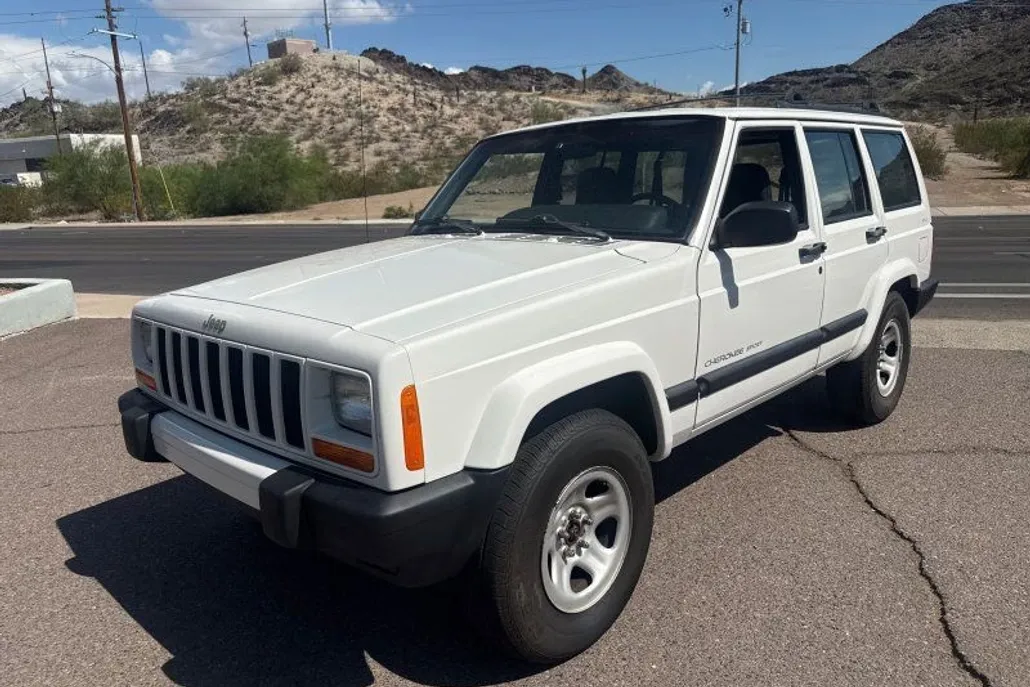 2000 Jeep Cherokee Sport photo 1