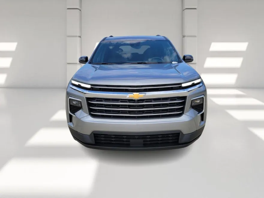 2026 Chevrolet Traverse photo 1