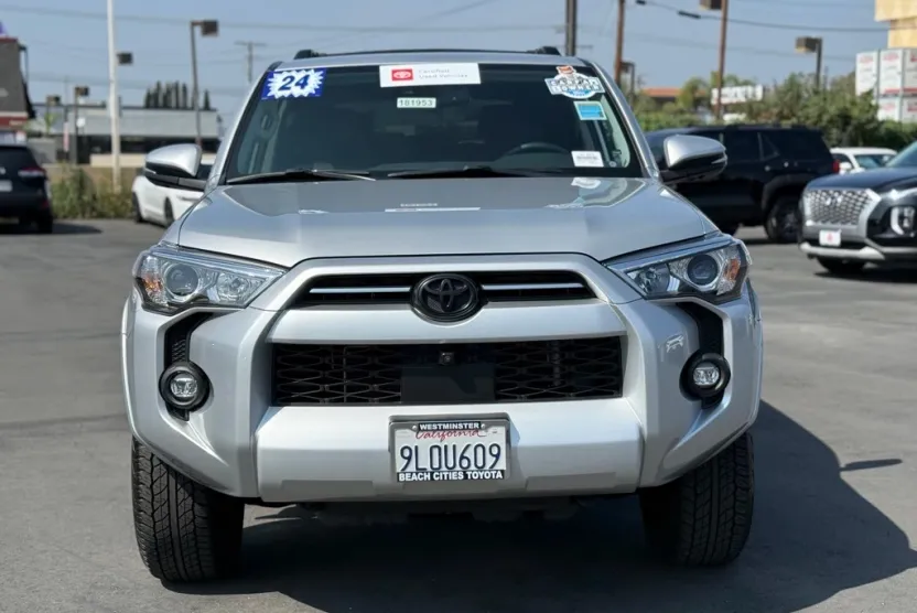 2024 Toyota 4Runner SR5 Premium photo 1