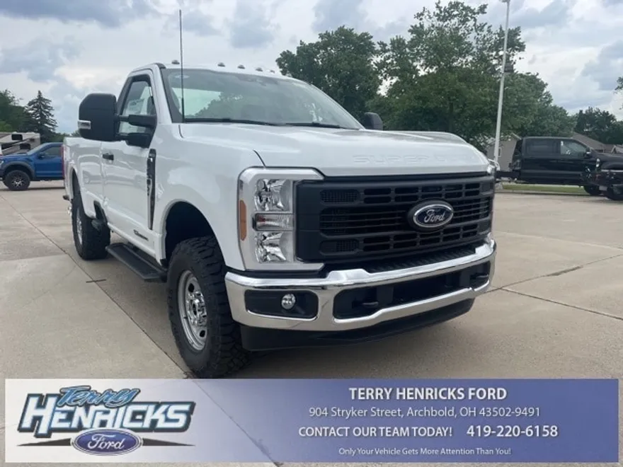 2025 Ford F-250 photo 1