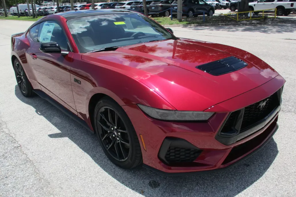 2025 Ford Mustang GT photo 1