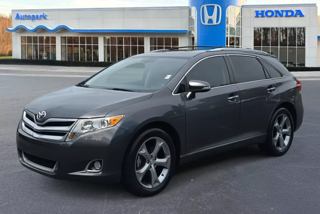 2014 Toyota Venza XLE photo 1