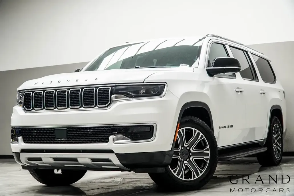 2023 Jeep Wagoneer L Series II photo 1