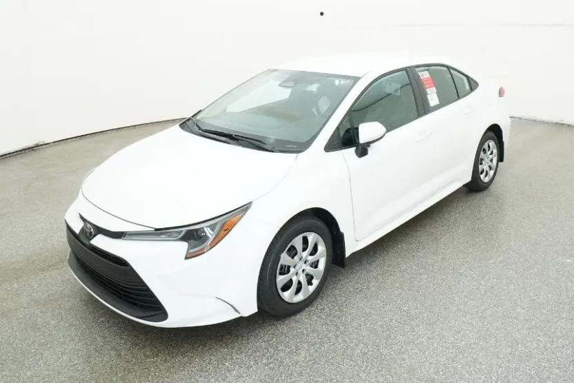 2025 Toyota Corolla LE photo 1