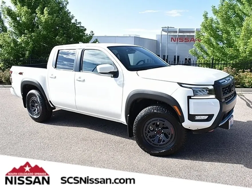 2025 Nissan Frontier PRO-4X photo 1