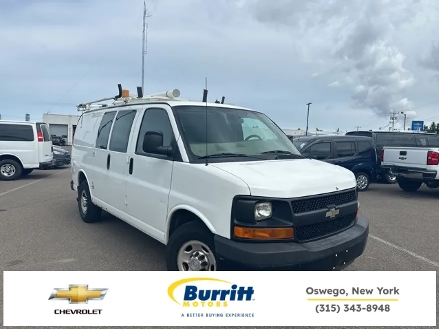 2011 Chevrolet Express Cargo 2500 Van photo 1