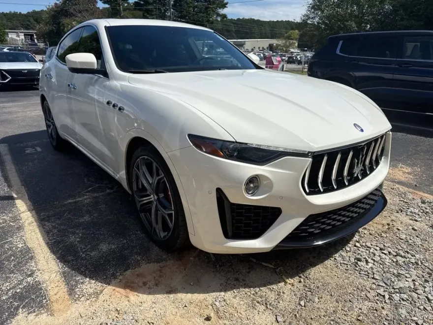 2020 Maserati Levante GT photo 1