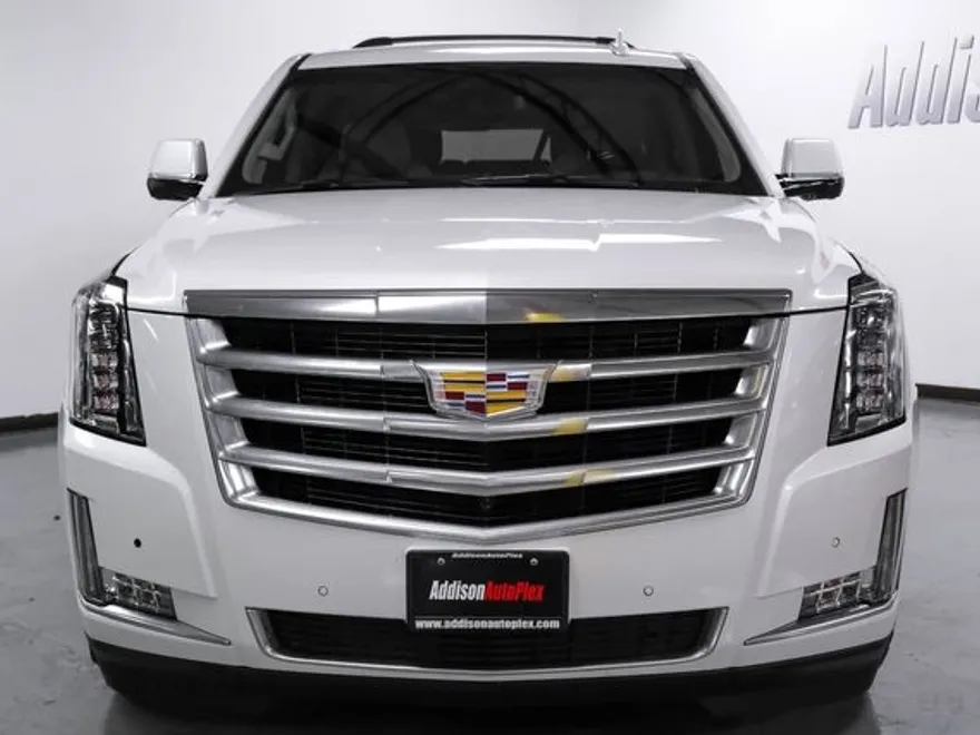 2019 Cadillac Escalade ESV Luxury photo 8