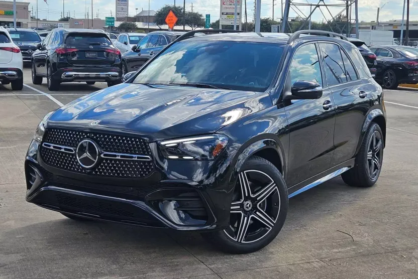 2026 Mercedes Benz GLE 580 4MATIC photo 1