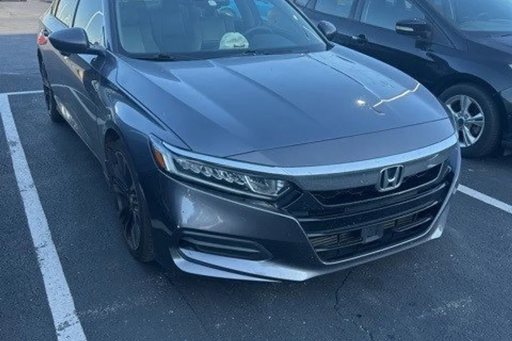 2019 Honda Accord LX photo 1